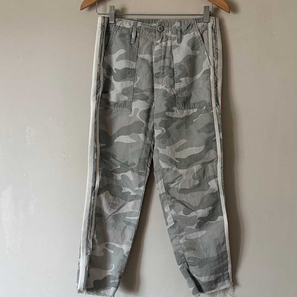 Mother Women’s Sz. 27 The Shaker Crop Fray Pants Racer Stripe Camo Army Green